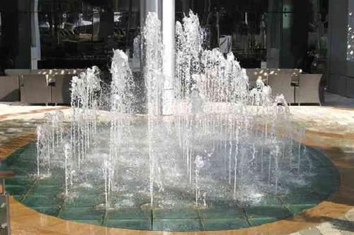 喷泉设备的选址与水源注意